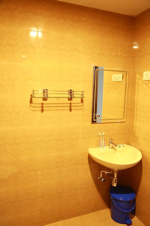 Hotel Shridevi Park Chennai Exterior foto